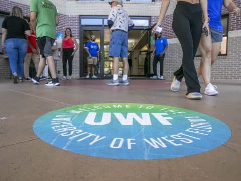 UWF Move-in Day