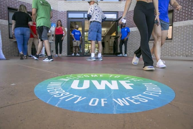 UWF Move-in Day