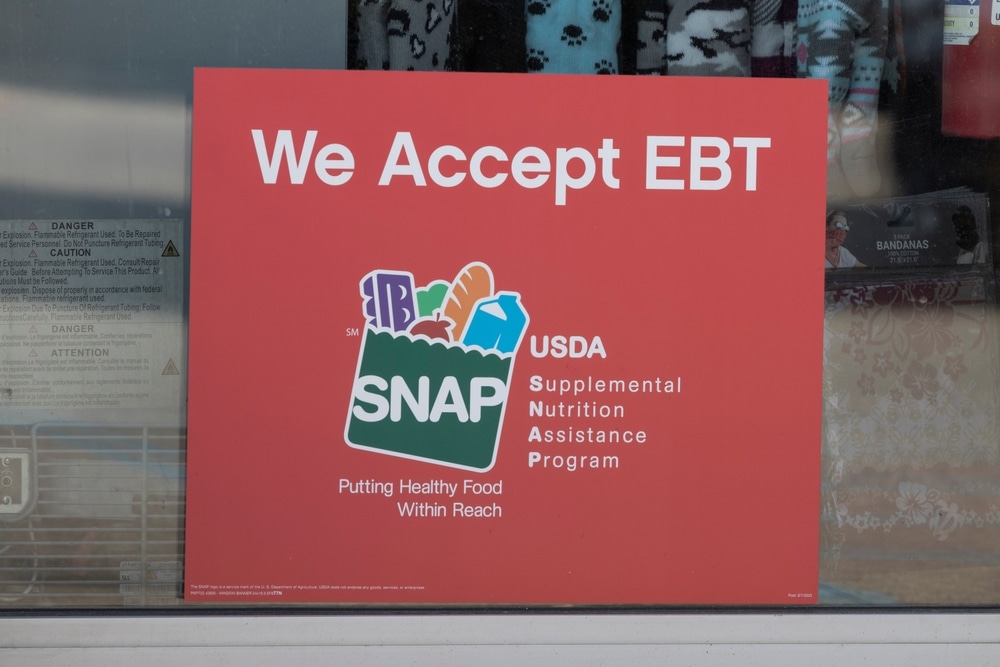 Avon,-,circa,october,2022:,snap,and,ebt,accepted,here - Rick's Blog