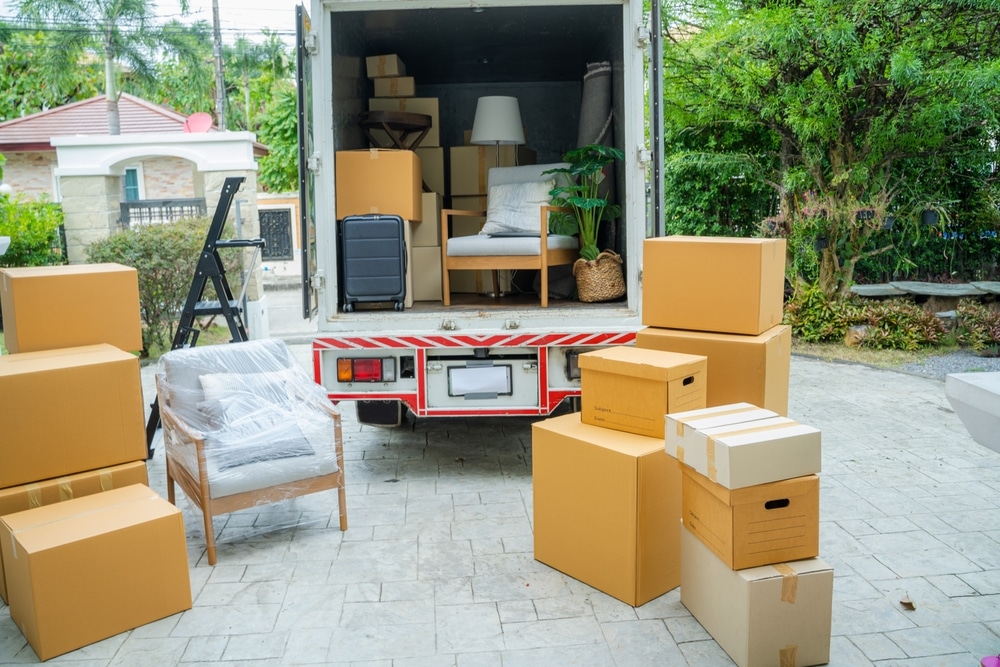 Boxeswaitingtobemovedintoanewhomenewhomemoving - Rick's Blog